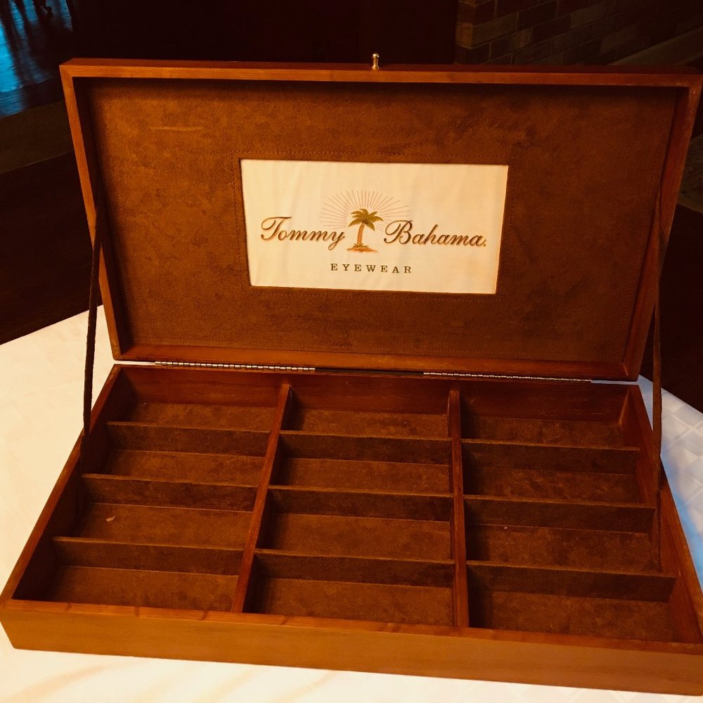 Tommy Bahama Wood Display Storage Case - 12 Count